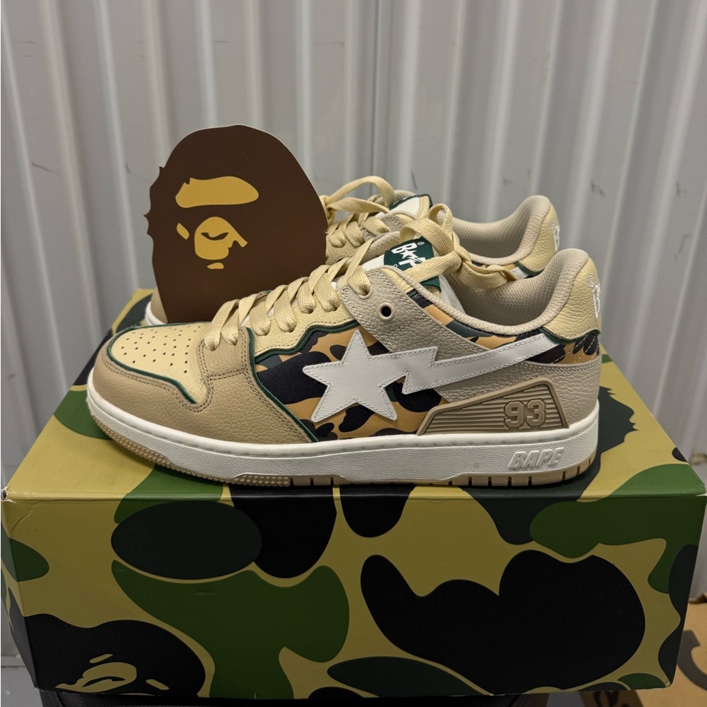 A bathing ape sneakers